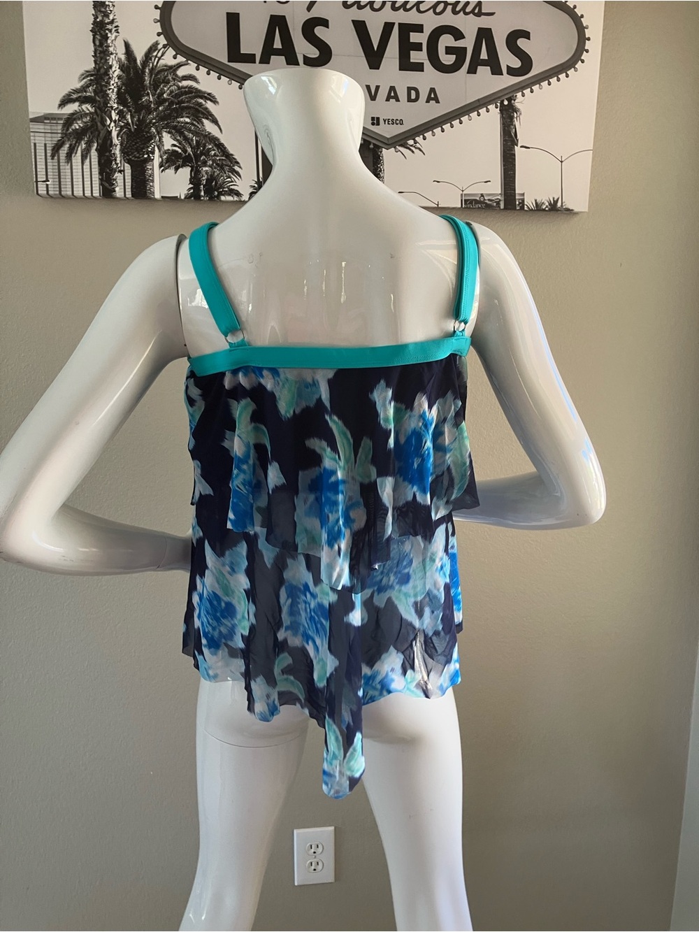 Beach House Turquoise Bandeau Swim Top with Navy Floral Accent 20W - Picture 11 of 13